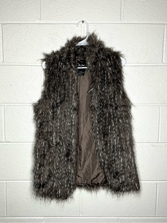 Me Jane Jackets & Blazers - < Me Jane Brown Faux Fur Vest Size Large >